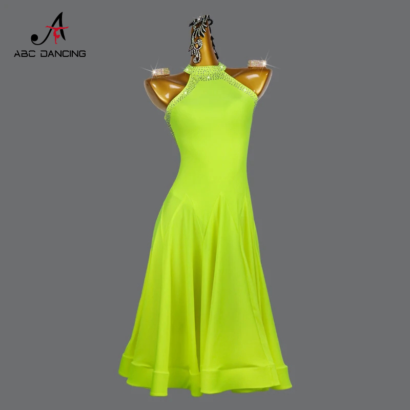 Vestido de Baile Latino 2026,  - Women Formal Wear With Skirt reseña y precio